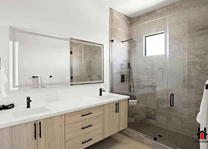 Townhome, Private Roof Terrace, Office, Garage * Scottsdale