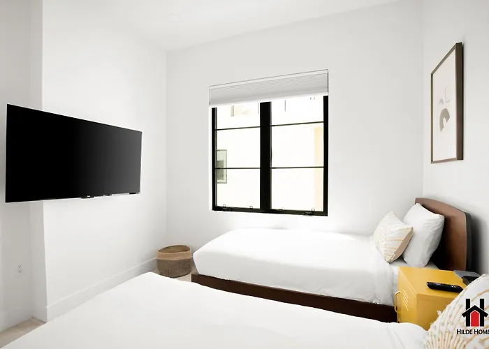 Holiday home Townhome, Private Roof Terrace, Office, Garage *