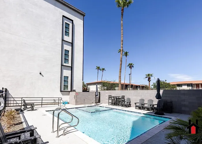 Townhome, Private Roof Terrace, Office, Garage Scottsdale
